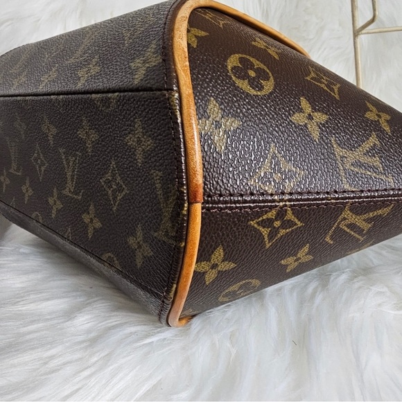 ELLIPSE MONOGRAM HANDBAG LOUIS VUITTON - Picture 11 of 13